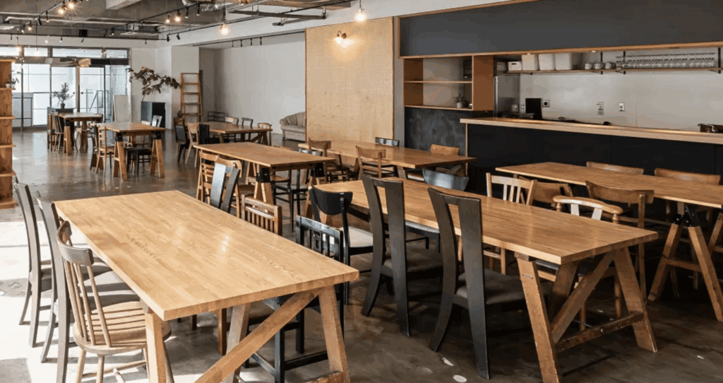 Ingen från hennes familj dök upp på vårt café äldre stammis födelsedag - men jag försökte fixa det