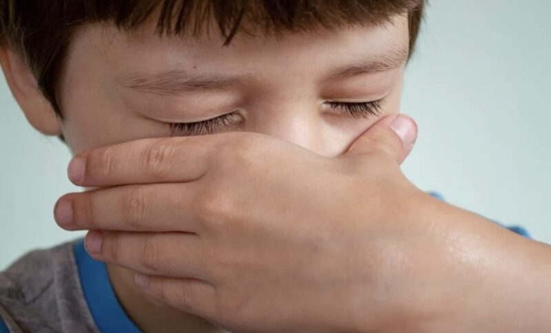 Mamma upptäcker att hon inte är den biologiska föräldern till sin 7-åriga son, inte heller hans pappa - Dagens berättelse