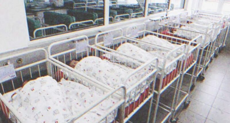 Mamma upptäcker att hon inte är den biologiska föräldern till sin 7-åriga son, inte heller hans pappa - Dagens berättelse