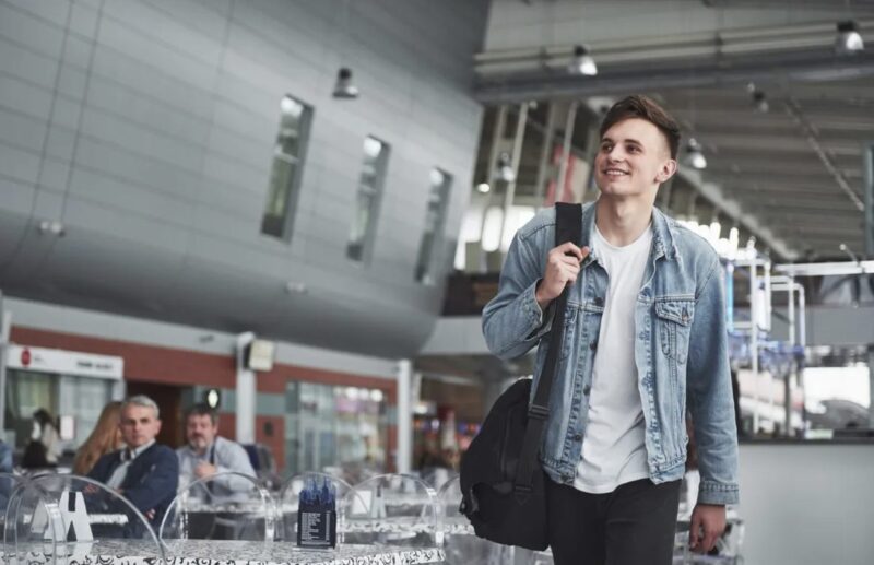 Med titeln Dog Owner Made the Airport Hell for Everyone – She Deserved What I Did at the Gate