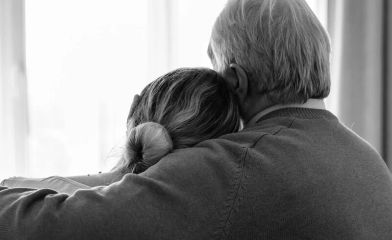 Min vuxna styvdotter lämnade skräp runt mitt hus och behandlade mig som en piga — så jag lärde henne en läxa