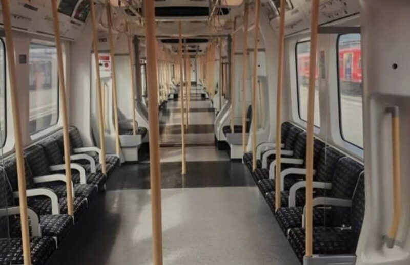 ”Lärde de dig inte att väja företräde för äldre människor?!” ropade en kvinnlig passagerare på tunnelbanan: men killen svarade med att göra något ingen förväntade sig.