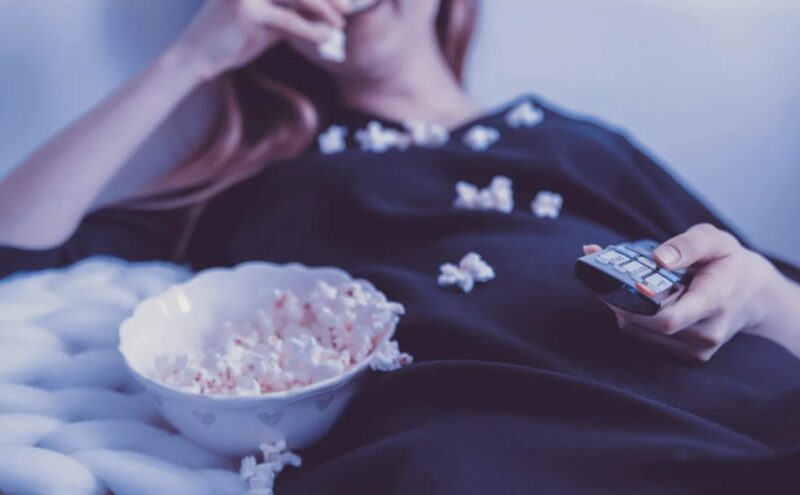 Min dotter åt mina barns mat, tittade på Netflix hela dagen och ljög om att vara gravid – jag använde hennes lögn för att driva ut henne ur mitt hem