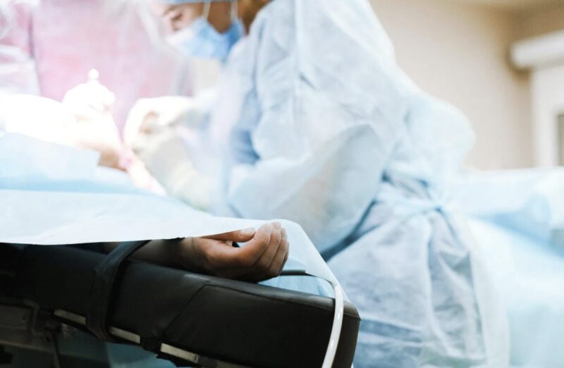 De kallade in vaktmästaren i VIP-rummet som ett skämt – men hennes diagnos lämnade läkarna mållösa