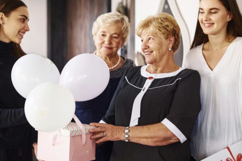 På min babyshower försökte min svärmor ge mitt barn ett namn – när jag vägrade rev hon upp allt vi byggt upp