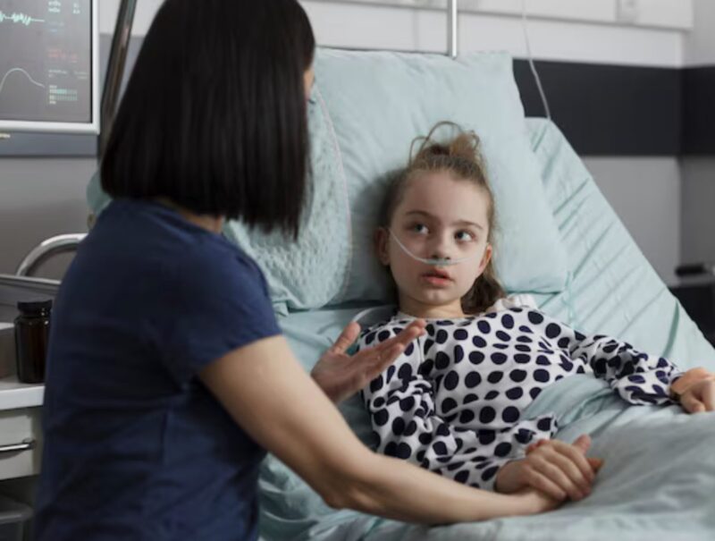 Min 8-åriga dotter kollapsade i skolan och fördes i ilfart till akuten. När jag kom fram till sjukhuset tittade sjuksköterskan upp och sa tyst: ”Din familj var just inne i hennes rum.”