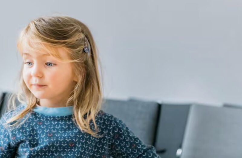 Min 7-åriga dotter skickade en pojke till sjukhuset. Hans föräldrar, båda advokater, krävde 500 000 dollar. ”Hon misshandlade vår son våldsamt”, sa de till polisen.
