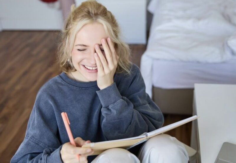 Medan jag var på resa i jobbet vaknade min 14-åriga dotter av en lapp från mina föräldrar: ”Packa dina saker och flytta ut. Vi måste göra plats för din kusin. Du är inte välkommen.”