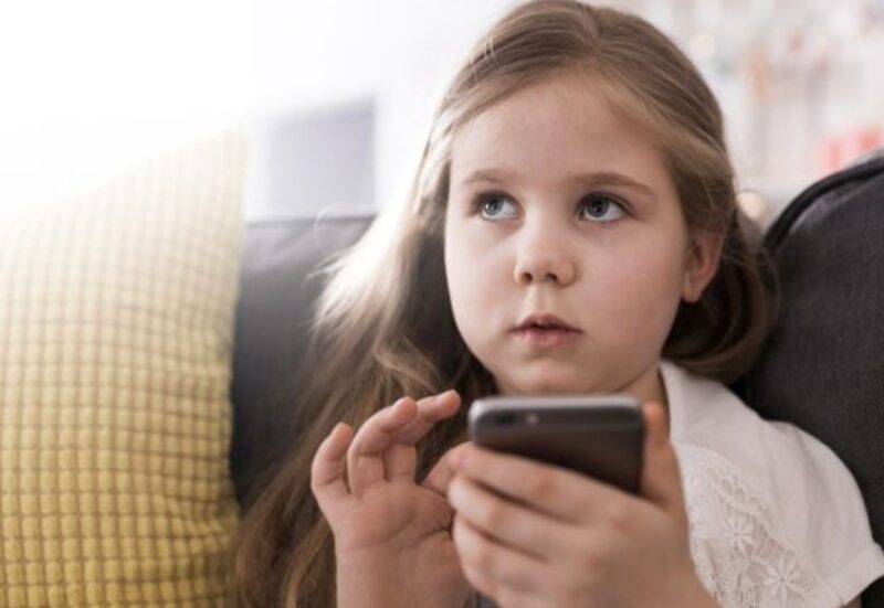 Han bröt hennes ben, men hennes 4-åring kände till den hemliga signalen