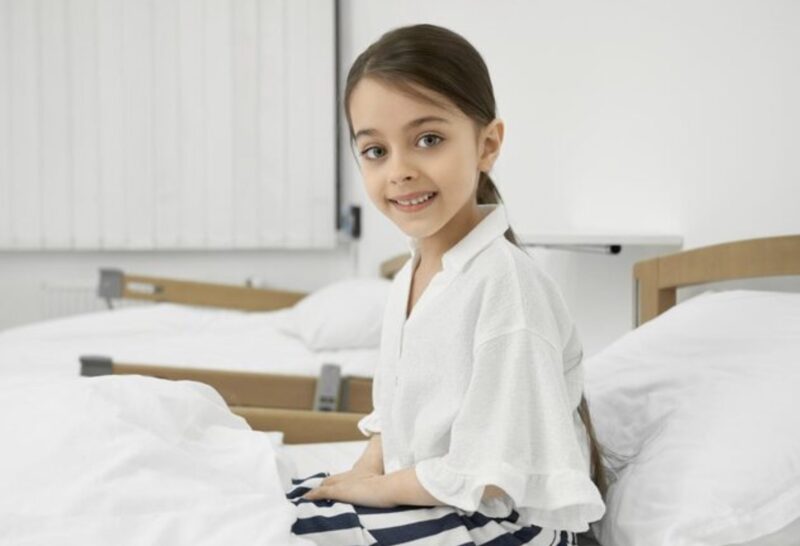 Min lilla flicka var inlåst i ett brännhett hotellrum utan mat eller vatten medan min familj tog de andra barnen på en lyxig båttur……
